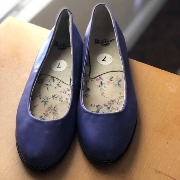 Women’s size 7 purple Dr. Marten’s flats - Picture 2 of 3